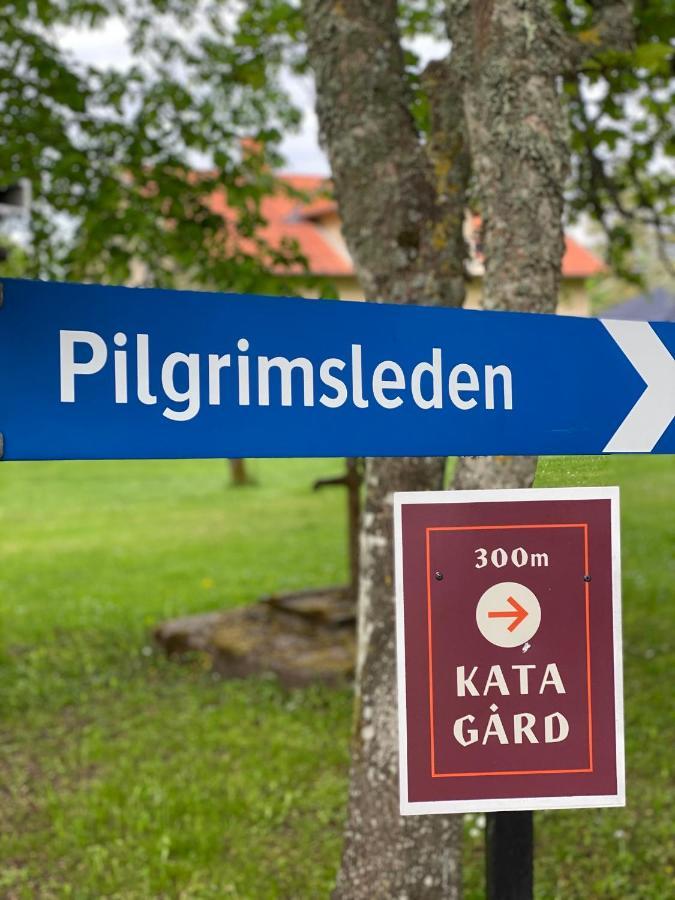 Klostergardens Vandrarhem Varnhem Extérieur photo