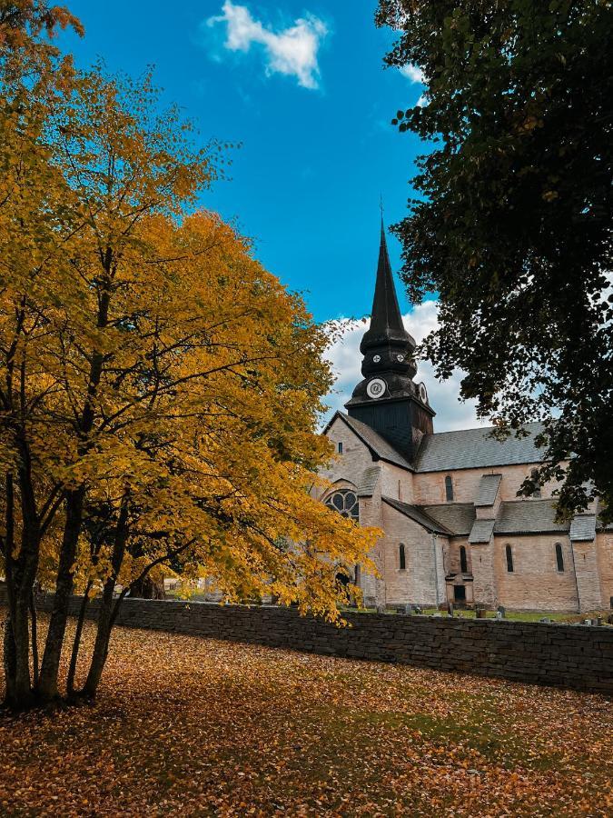 Klostergardens Vandrarhem Varnhem Extérieur photo