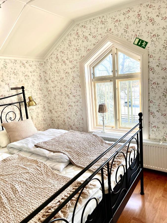 Klostergardens Vandrarhem Varnhem Extérieur photo
